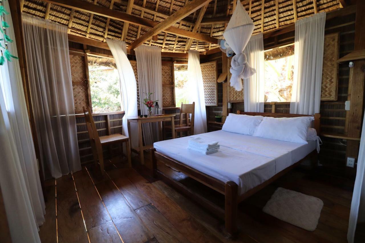 Tinaoog Beach Resort Alad Экстерьер фото